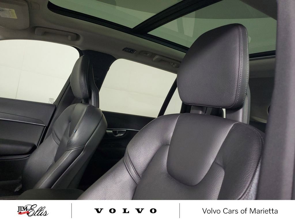 Used 2020 Volvo XC90 T6 Momentum w/ Protection Package Premier AWD/4WD image 24