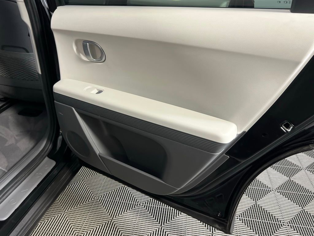 Used 2024 Hyundai Ioniq 5 SEL image 29