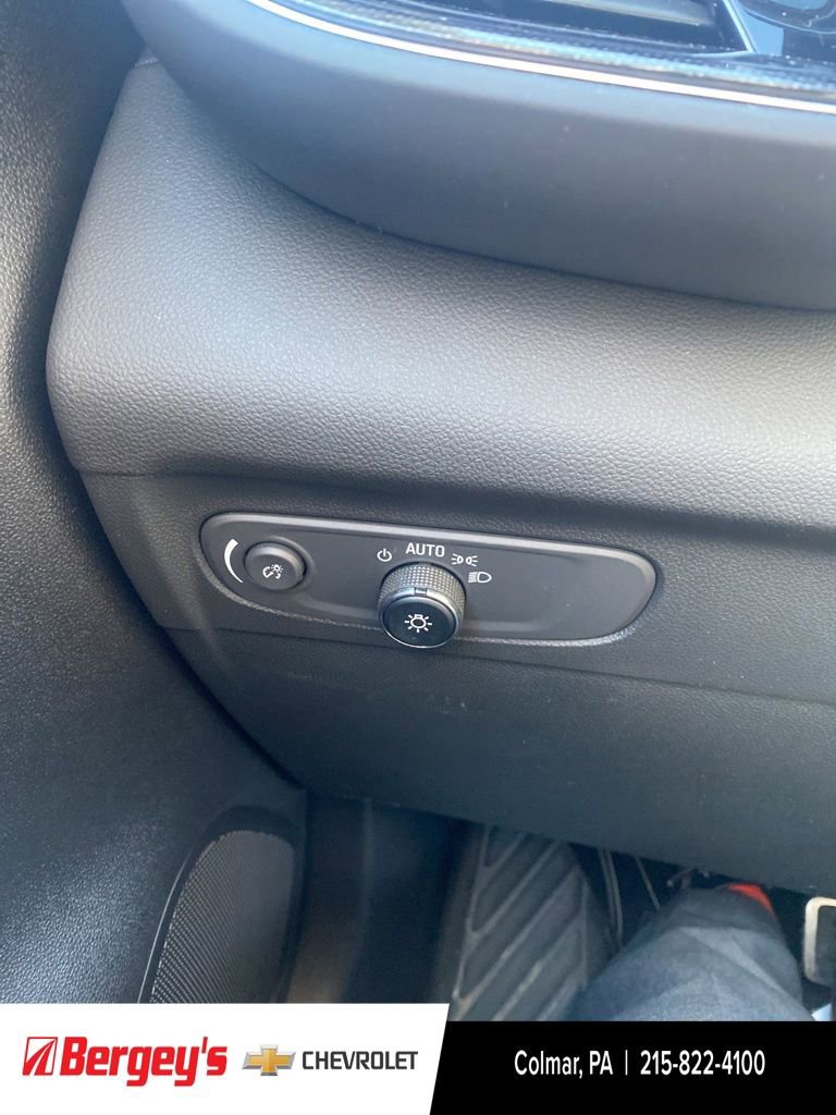 Certified 2023 Buick Envision Preferred w/ Sport Touring Package AWD/4WD image 39