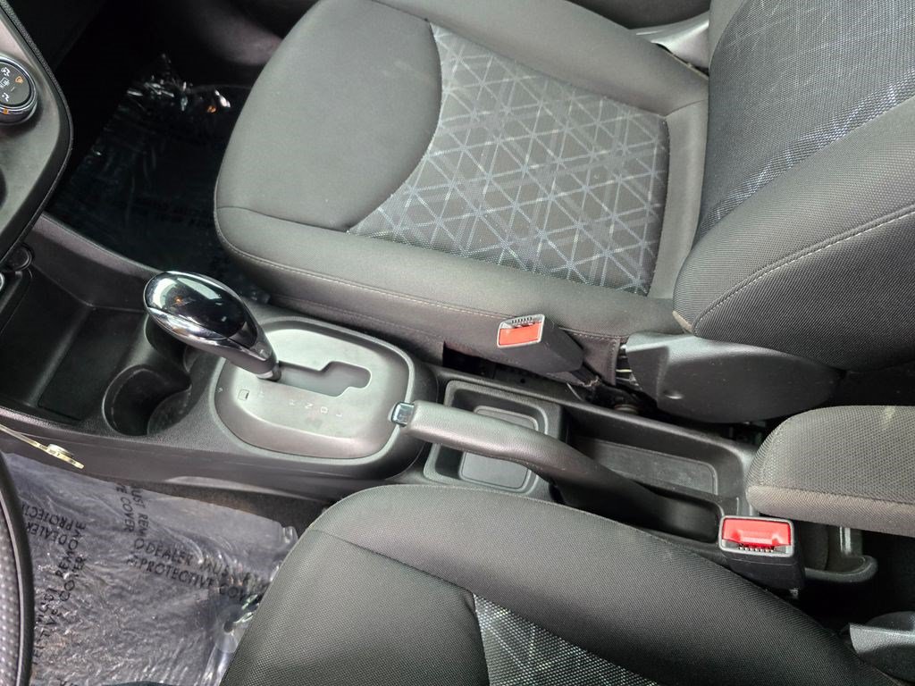 Used 2021 Chevrolet Spark LT FWD image 23