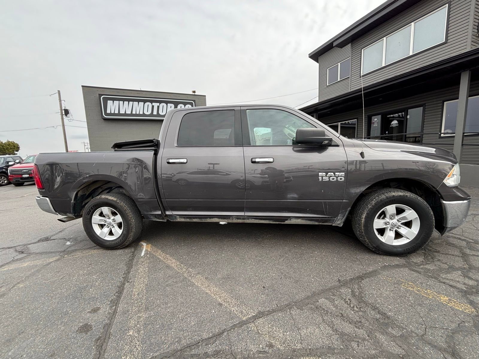 Used 2018 RAM 1500 Classic SLT image 15