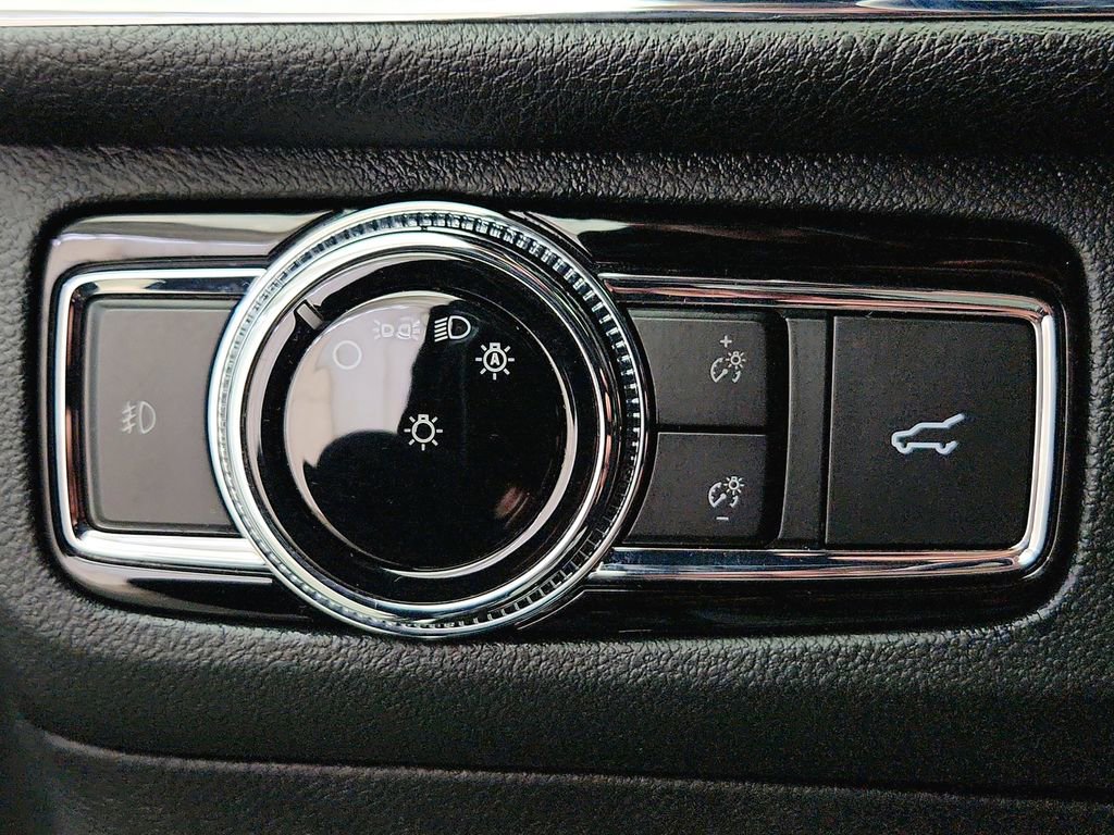 Used 2020 Lincoln Navigator Reserve w/ Luxury Package image 28