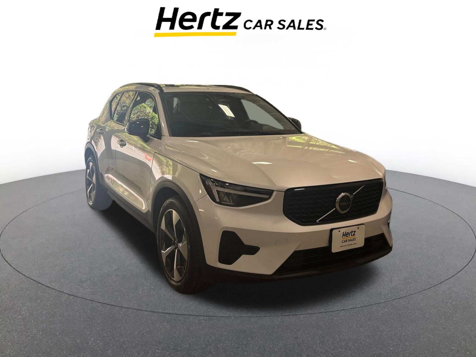 Used 2024 Volvo XC40 B5 Core