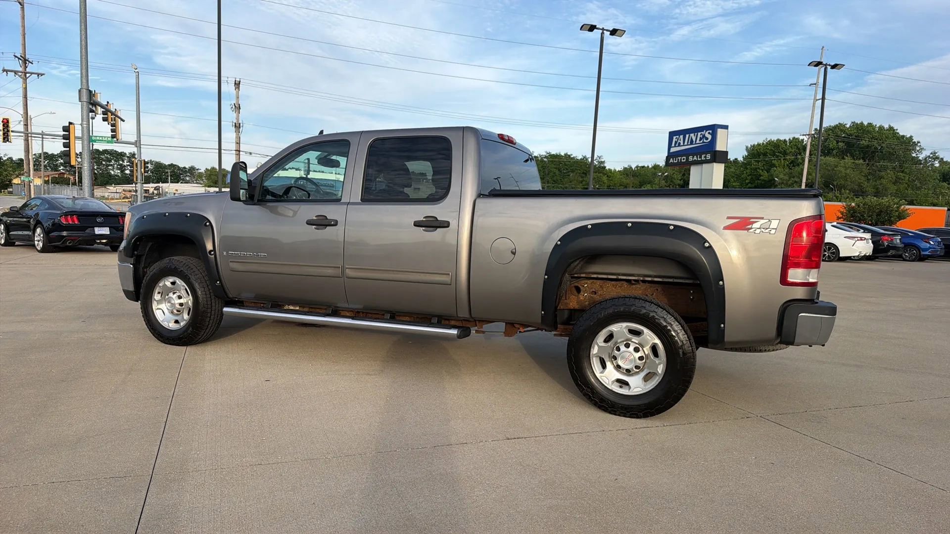 Used 2008 GMC Sierra 2500 SLE w/ SLE2 Preferred Package AWD/4WD image 12
