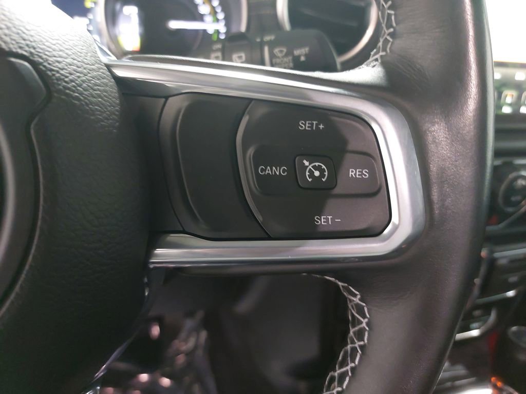 Used 2022 Jeep Wrangler Unlimited Sahara w/ Cold Weather Group image 17