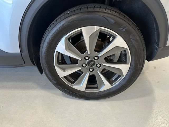Used 2024 Ford Escape Platinum AWD/4WD image 14