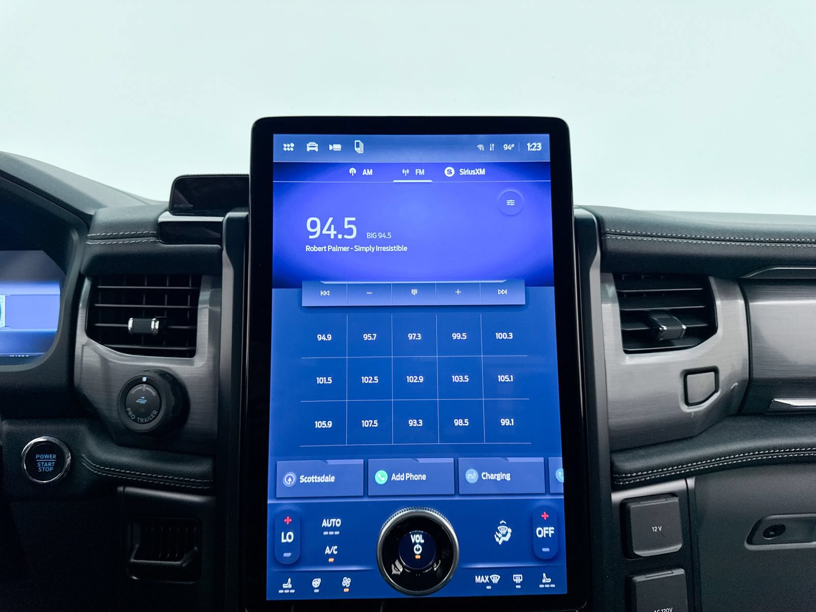 Used 2024 Ford F150 Lightning Flash AWD/4WD image 19