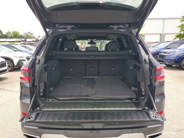 Used 2021 BMW X5 xDrive40i w/ Convenience Package AWD/4WD image 10