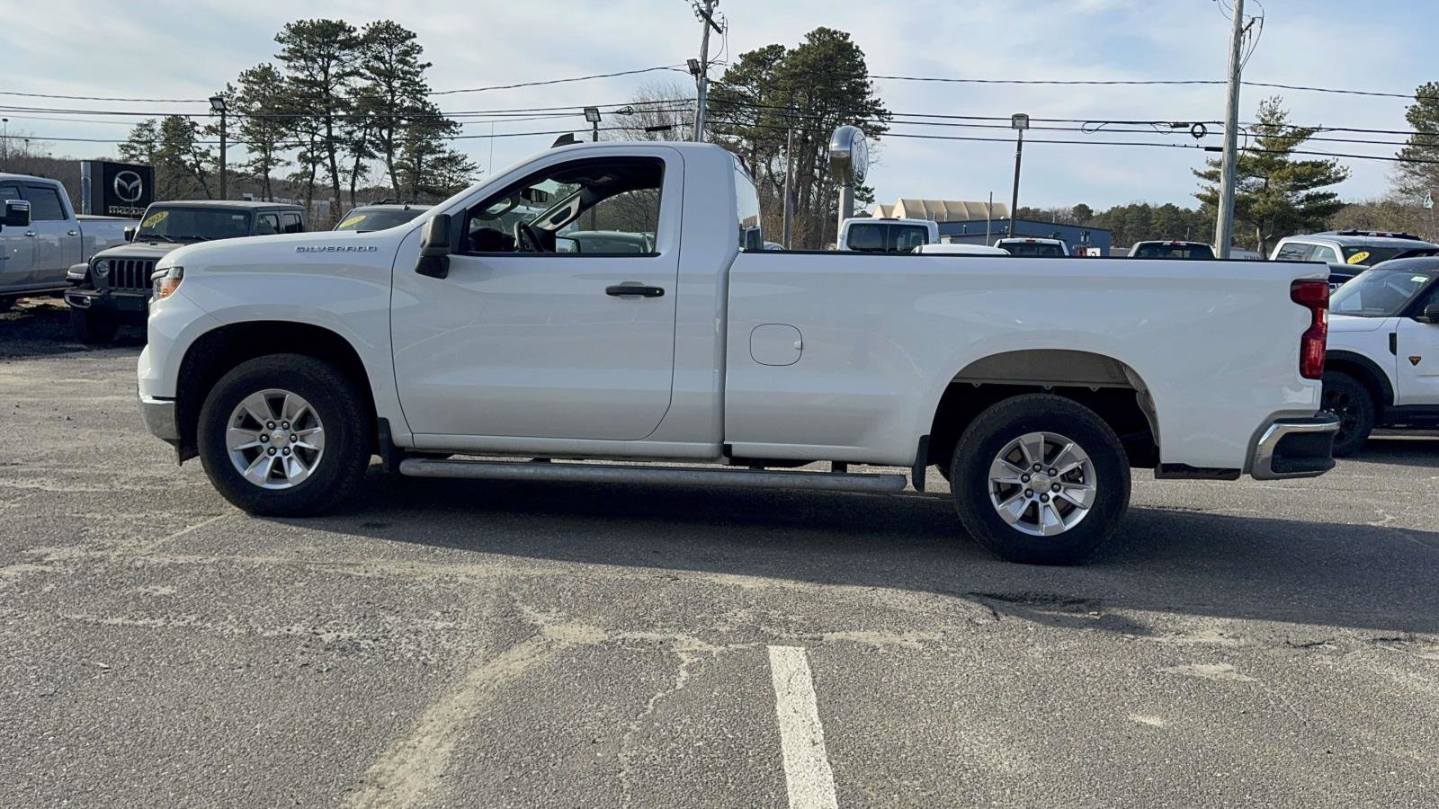 Used 2025 Chevrolet Silverado 1500 W/T image 3