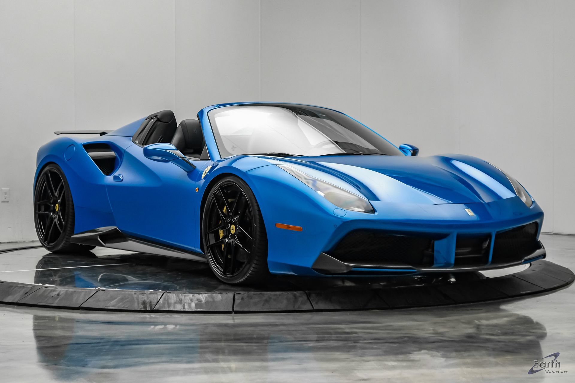 Used 2017 Ferrari 488 Spider RWD image 31