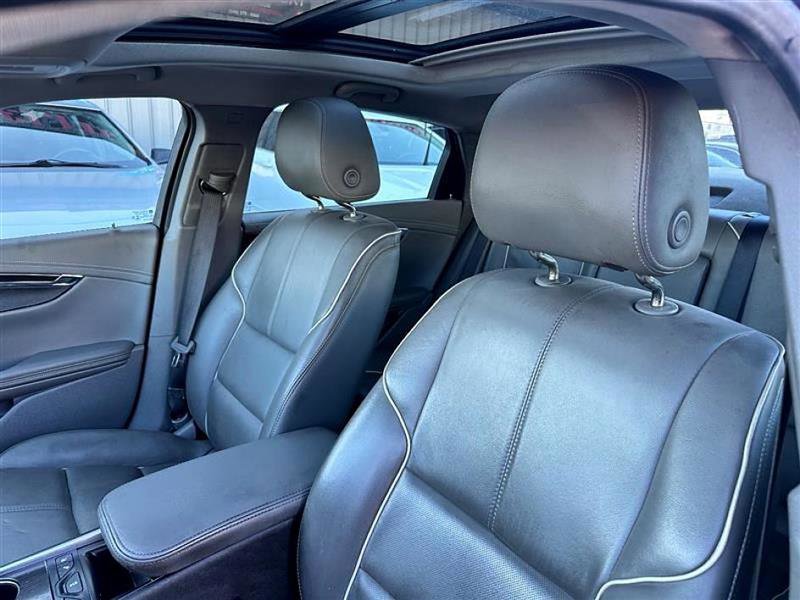 Used 2018 Chevrolet Impala Premier w/ Premier Confidence Package image 24
