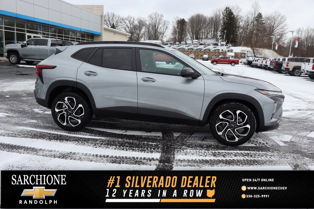 New 2026 Chevrolet Trax RS w/ Sunroof Package image 1