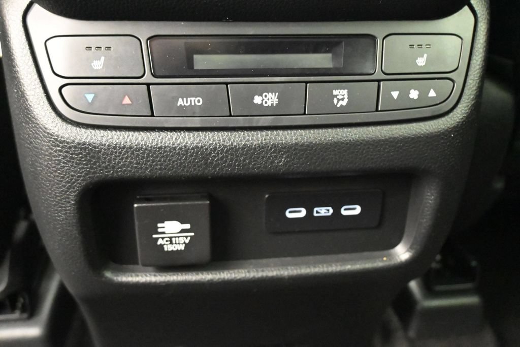 Used 2024 Honda Pilot Elite image 20