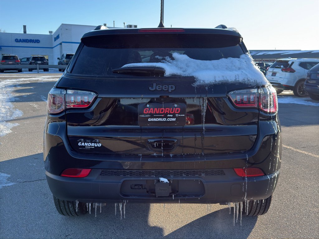 Used 2025 Jeep Compass Latitude w/ Convenience Group image 7