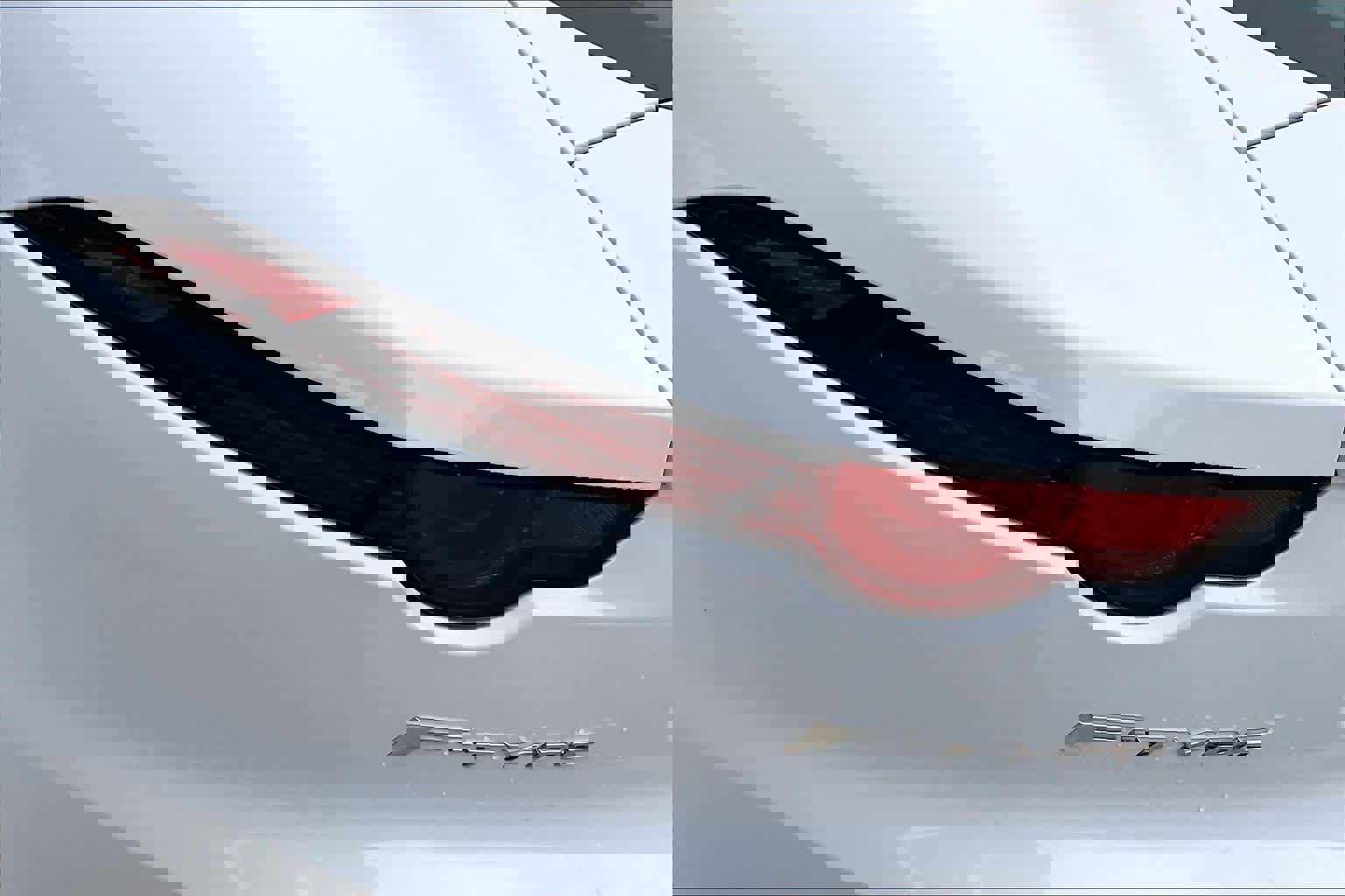 Used 2020 Jaguar F-TYPE R image 29