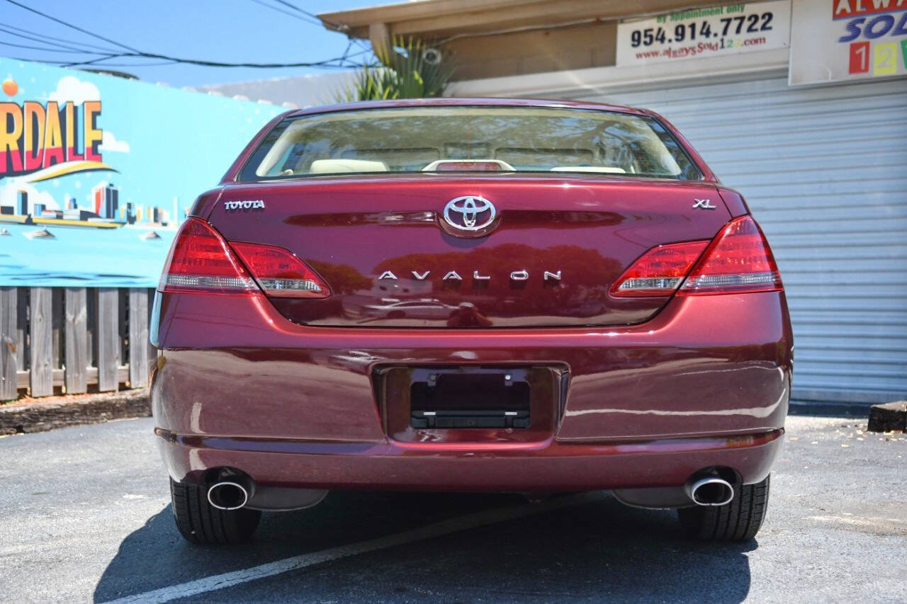 Used 2008 Toyota Avalon XL FWD image 25