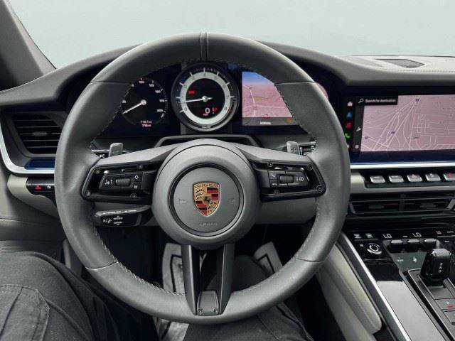 Used 2024 Porsche 911 Carrera RWD image 27