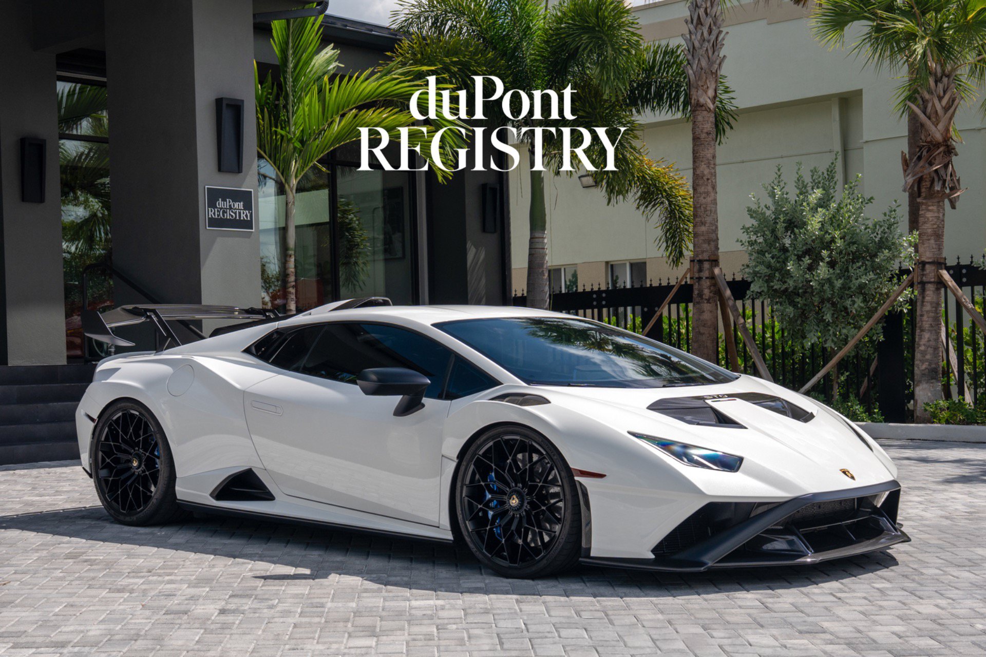 Used 2021 Lamborghini Huracan STO RWD image 1