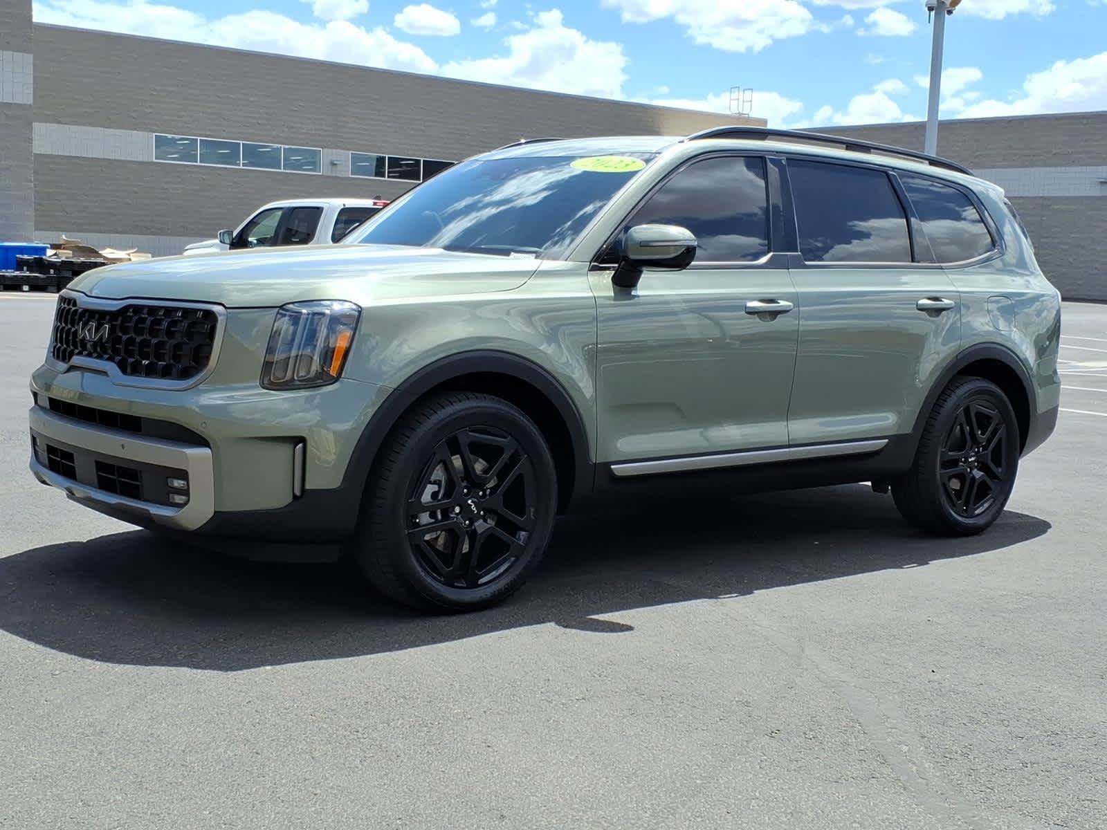 Used 2023 Kia Telluride SX Prestige X-Line AWD/4WD image 3