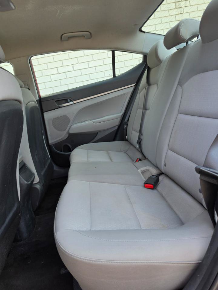 Used 2017 Hyundai Elantra SE FWD image 10