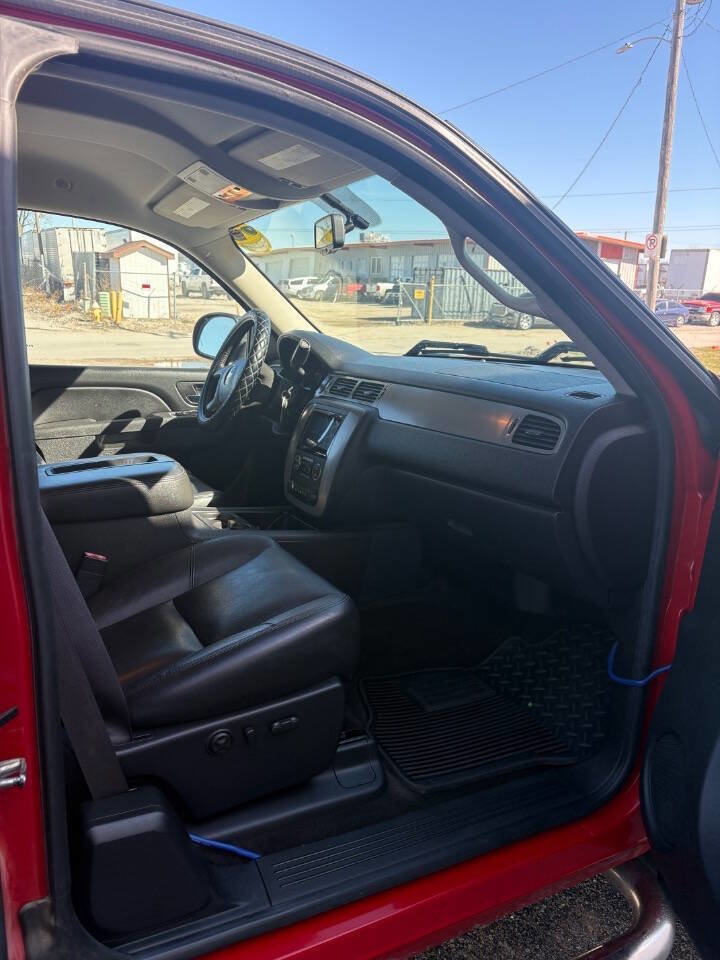 Used 2012 Chevrolet Silverado 1500 LTZ w/ LTZ Plus Package AWD/4WD image 7