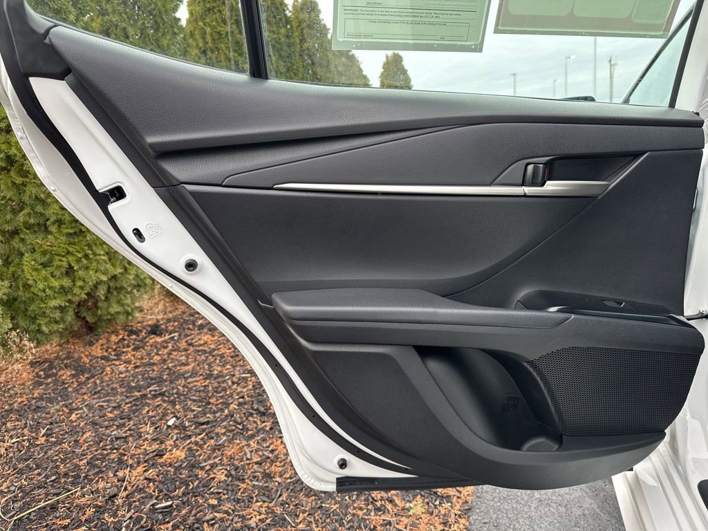 Certified 2025 Toyota Camry SE image 9