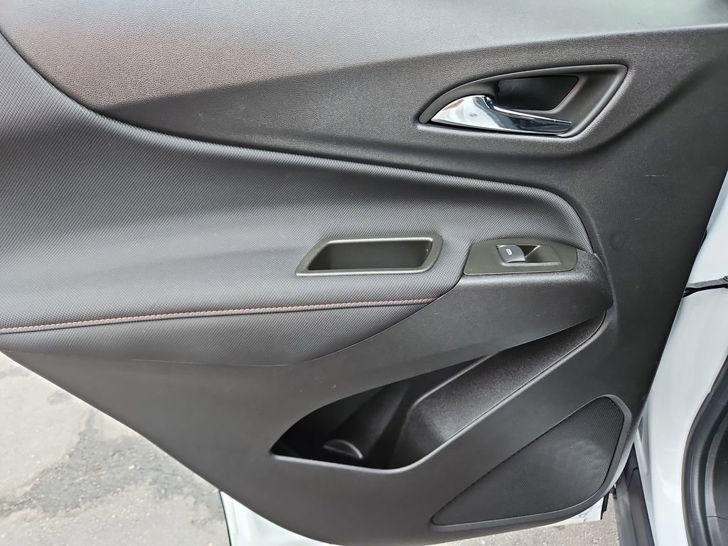 Used 2024 Chevrolet Equinox RS w/ RS Leather Package image 28