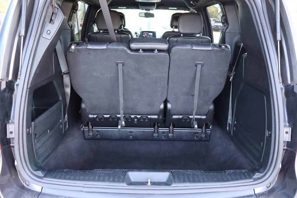 Used 2015 Chrysler Town & Country S w/ Driver Convenience Group FWD image 27