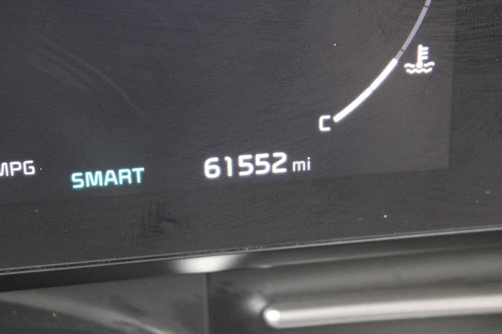 Used 2023 Kia Carnival SX Prestige FWD image 40