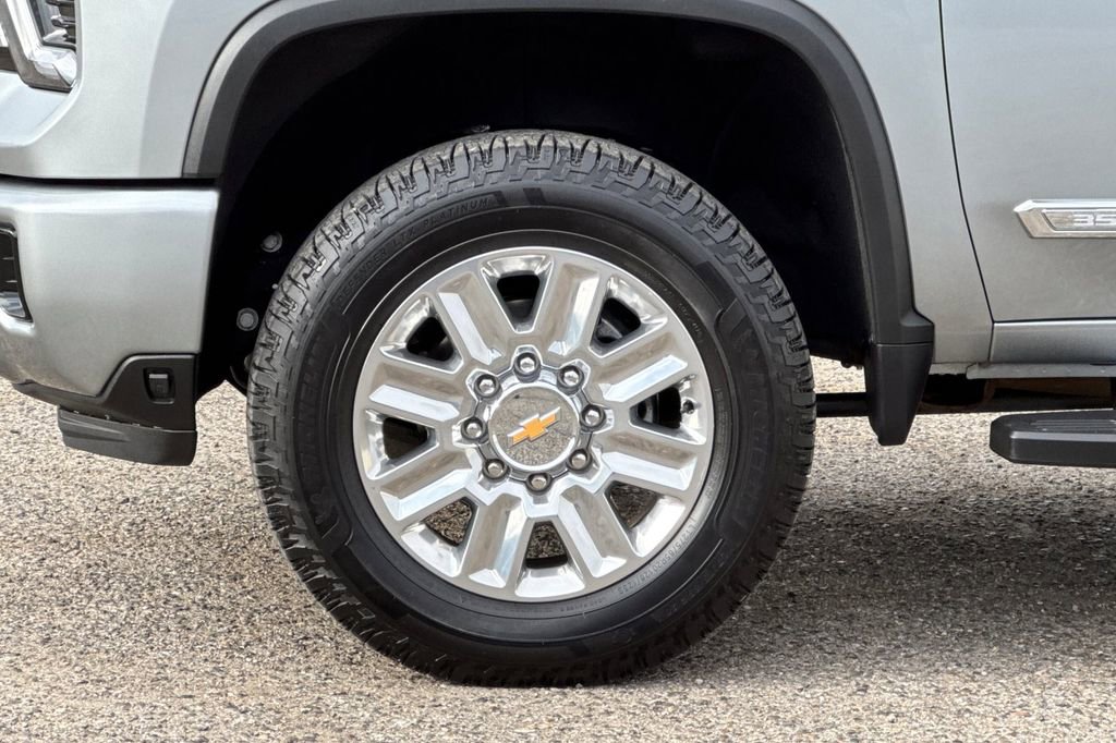 Certified 2024 Chevrolet Silverado 3500 High Country AWD/4WD image 33