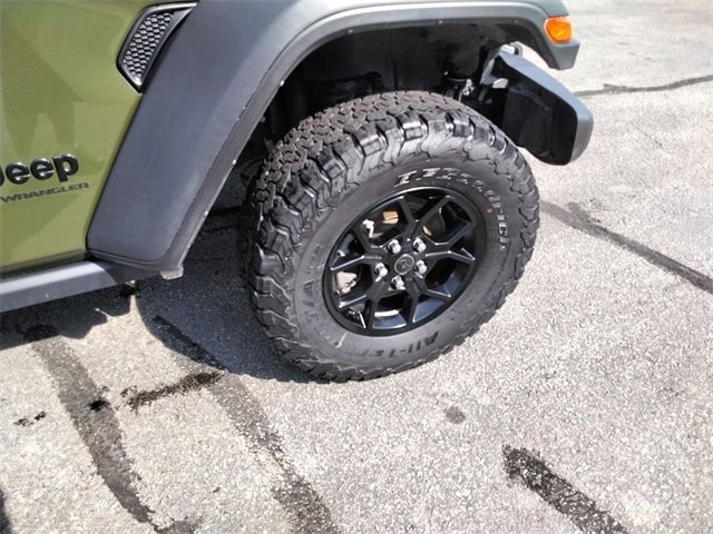 Used 2024 Jeep Wrangler Willys image 17