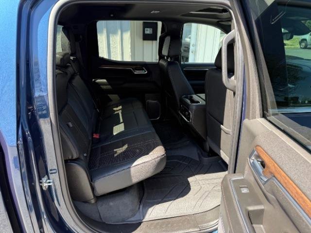 Used 2023 Chevrolet Silverado 1500 High Country w/ High Country Premium Package AWD/4WD image 9