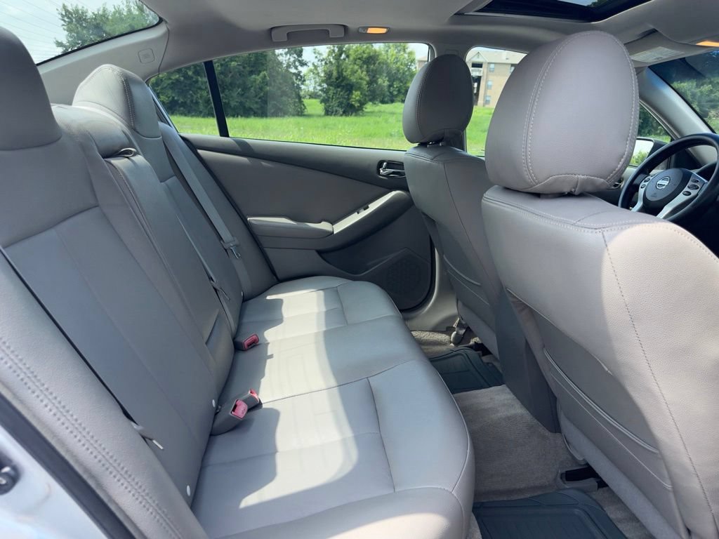 Used 2011 Nissan Altima 2.5 S w/ Convenience Pkg FWD image 31