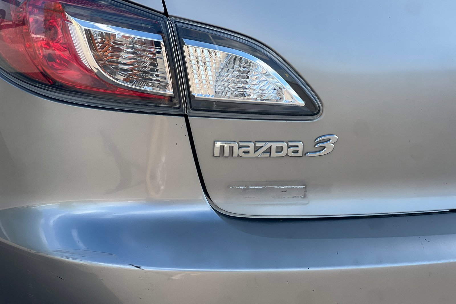 Used 2010 MAZDA MAZDA3 i Sport image 20