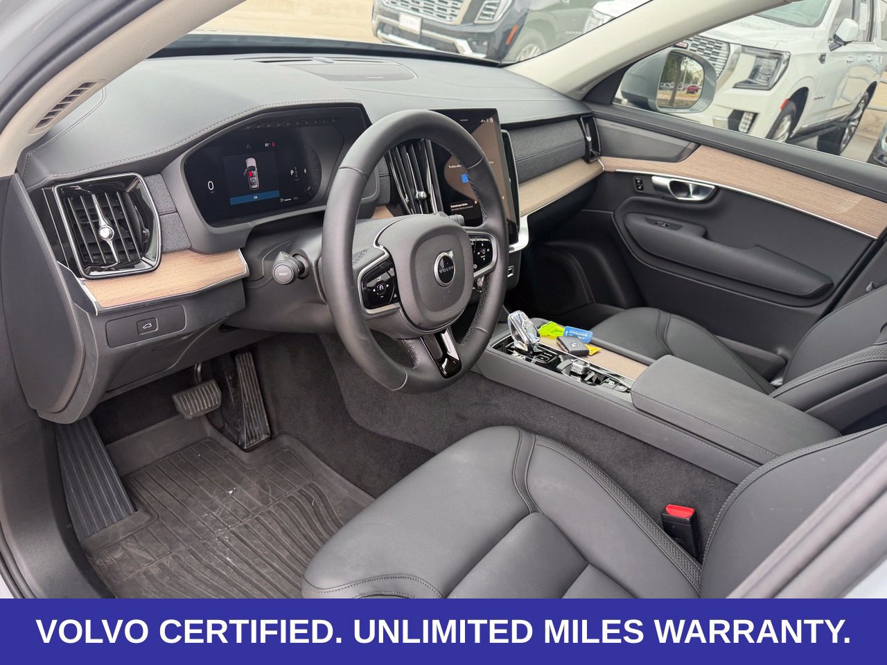 Certified 2026 Volvo XC90 B6 Plus AWD/4WD image 18
