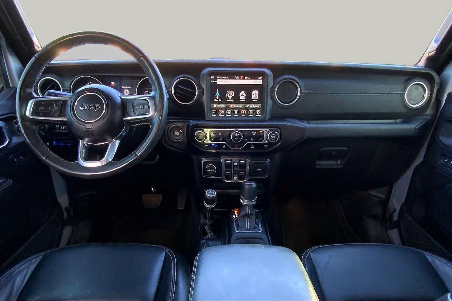 Used 2022 Jeep Wrangler Unlimited Sahara w/ Cold Weather Group AWD/4WD image 15