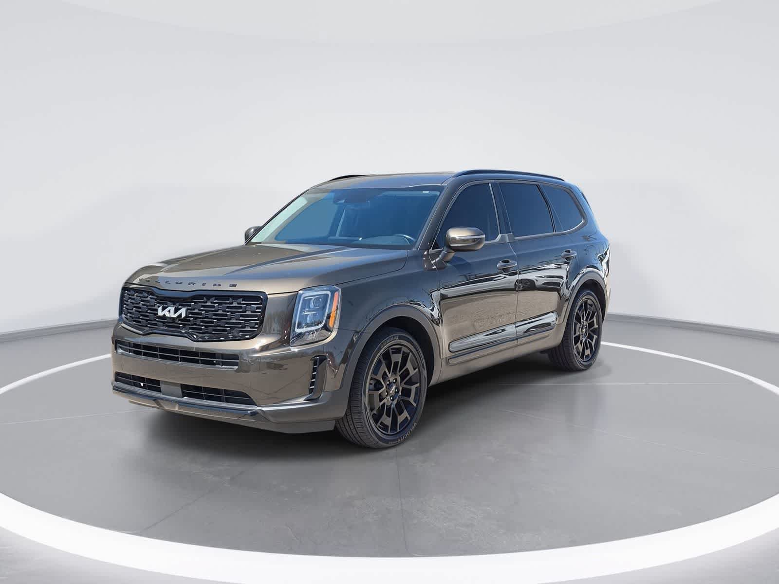 Used 2022 Kia Telluride EX w/ EX Premium Package AWD/4WD image 4