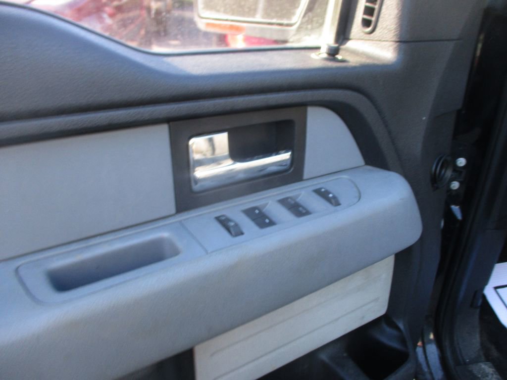 Used 2014 Ford F150 XLT w/ Equipment Group 302A Luxury image 11
