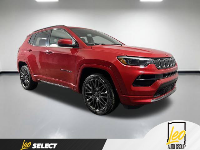 Used 2022 Jeep Compass Limited w/ (RED) Package AWD/4WD image 4
