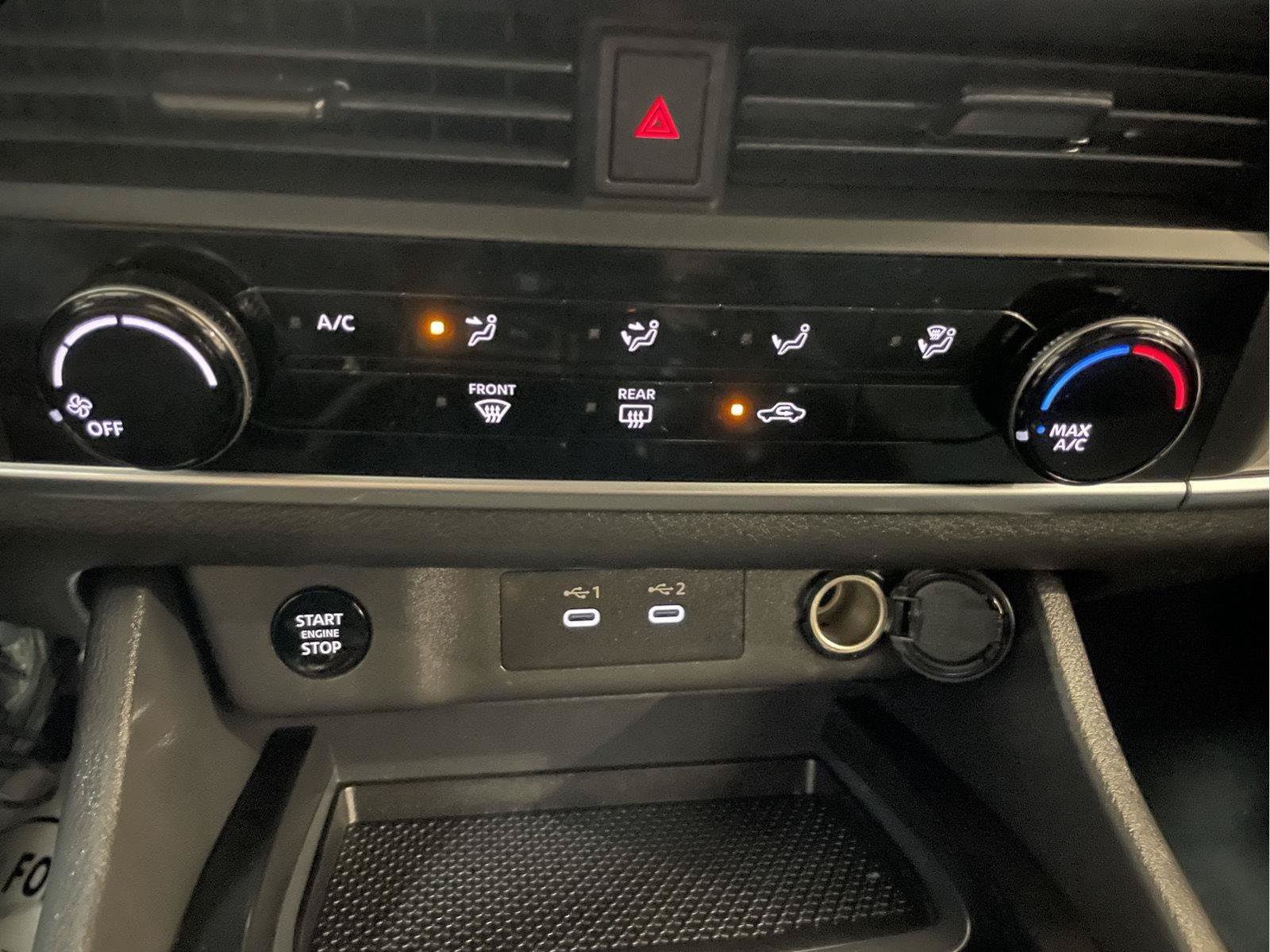 Used 2024 Nissan Rogue S AWD/4WD image 26