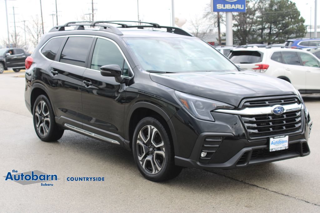 Used 2023 Subaru Ascent Limited AWD/4WD image 3