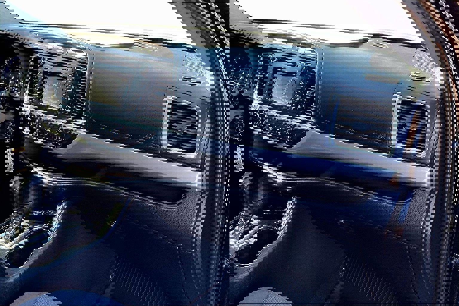 Used 2019 Toyota Highlander LE image 15