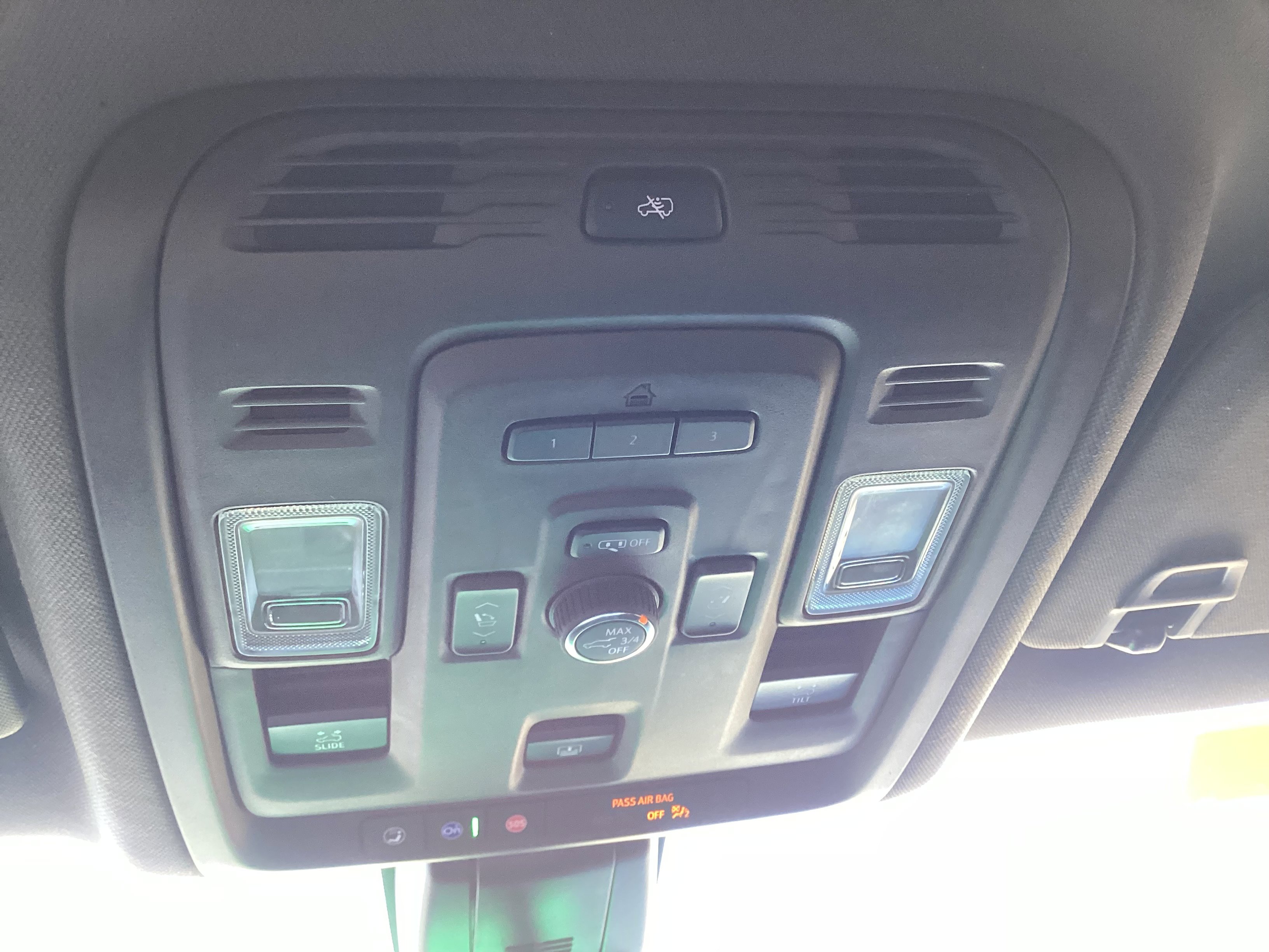 Used 2021 GMC Yukon XL Denali w/ Denali Premium Package image 38