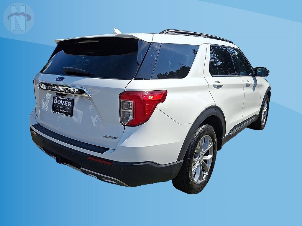 Used 2024 Ford Explorer XLT w/ Equipment Group 202A AWD/4WD image 17