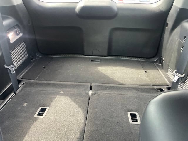 Used 2021 Ford Explorer XLT w/ Equipment Group 202A AWD/4WD image 9