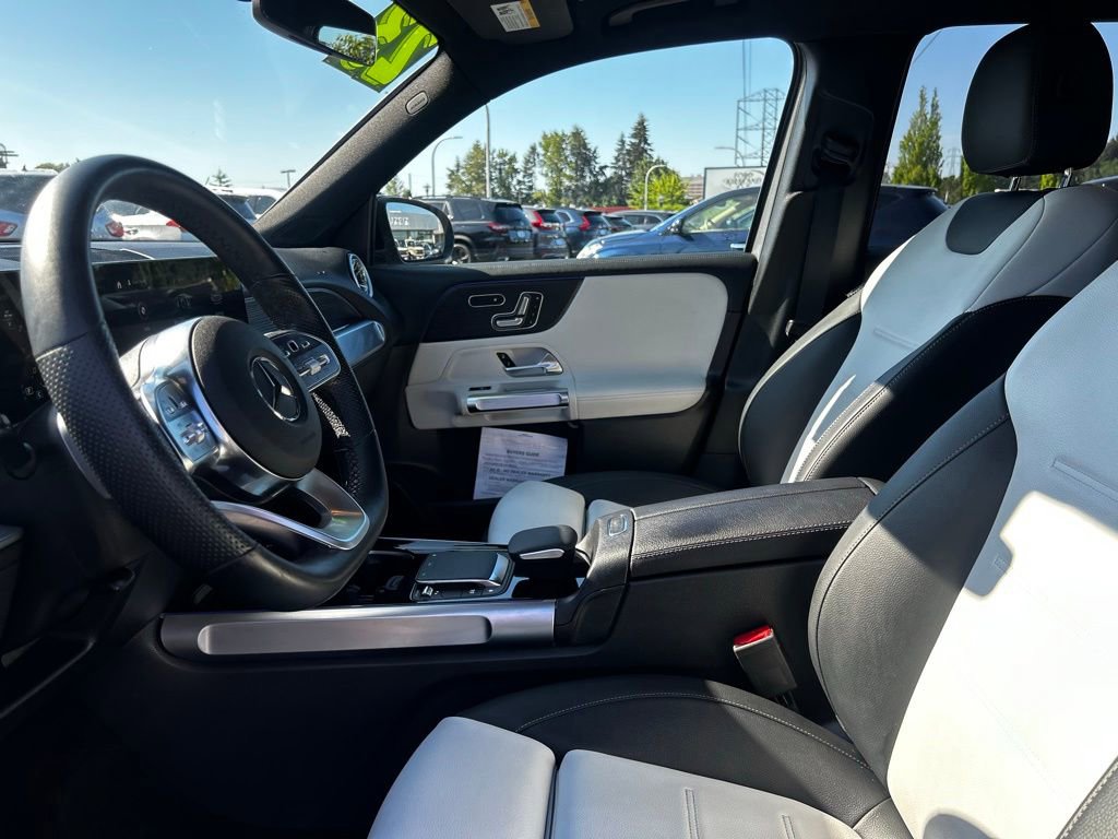 Used 2023 Mercedes-Benz GLB 250 4MATIC image 15
