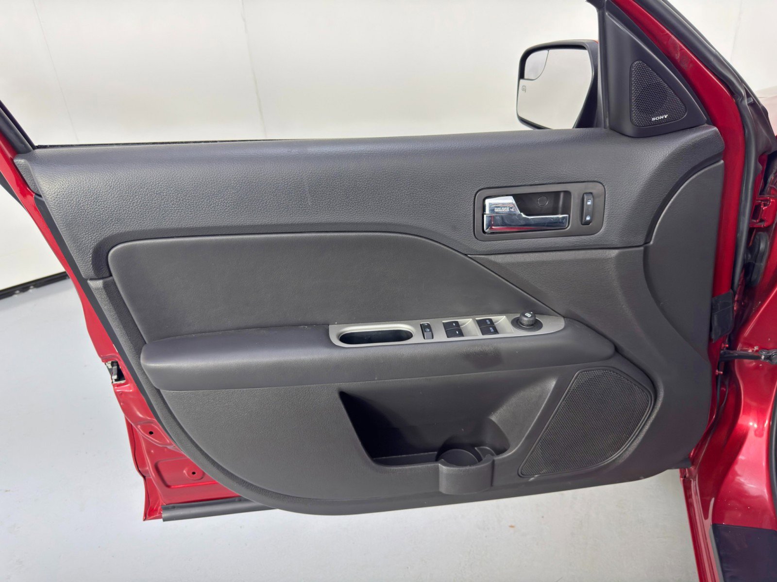 Used 2012 Ford Fusion SEL image 34