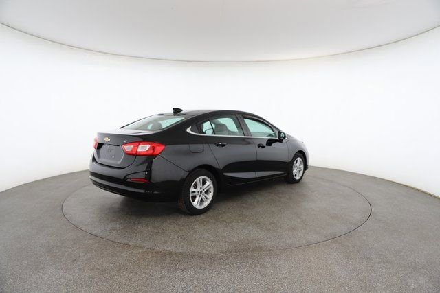 Used 2016 Chevrolet Cruze LT image 18
