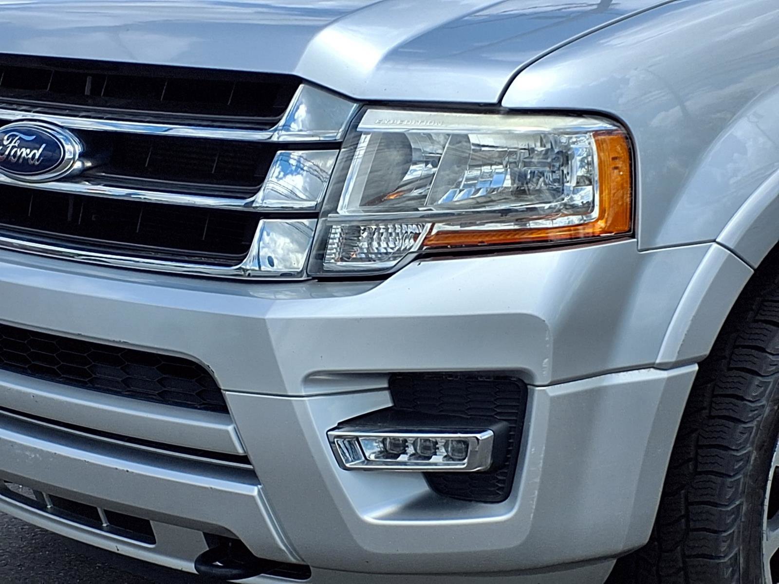 Used 2017 Ford Expedition EL XLT w/ Equipment Group 202A AWD/4WD image 22