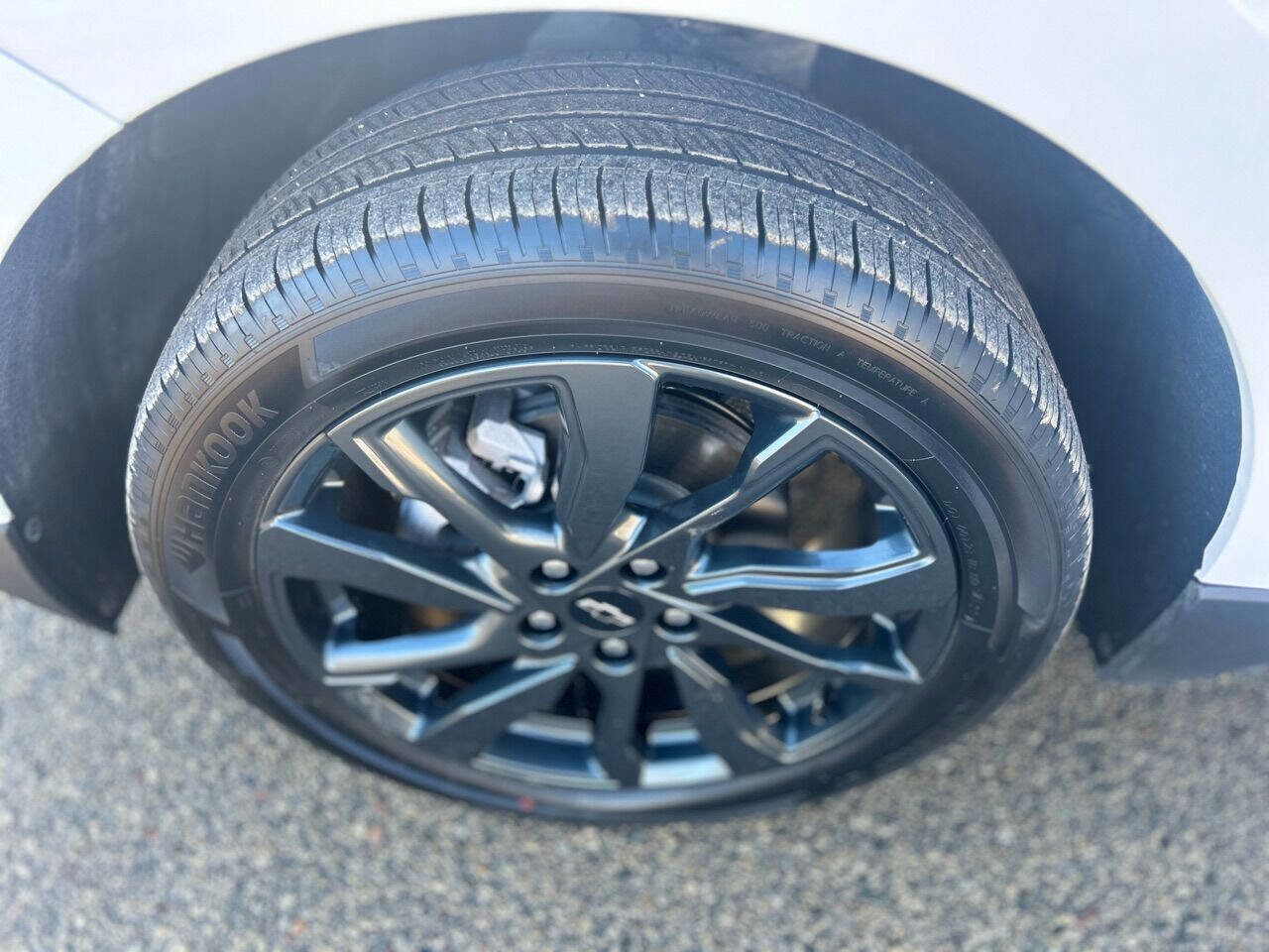 Used 2023 Chevrolet Equinox RS w/ LPO, Floor Liner Package image 13